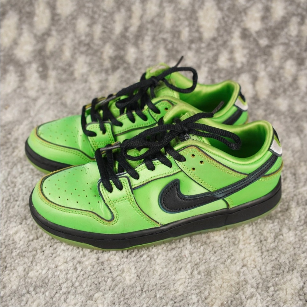 Nike SB Dunk Low Sneakers Kids Sz 2Y Powerpuff Girls Buttercup Green FZ8832-300 - Picture 3 of 13